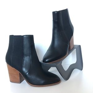 Soludos Emma Bootie - Black